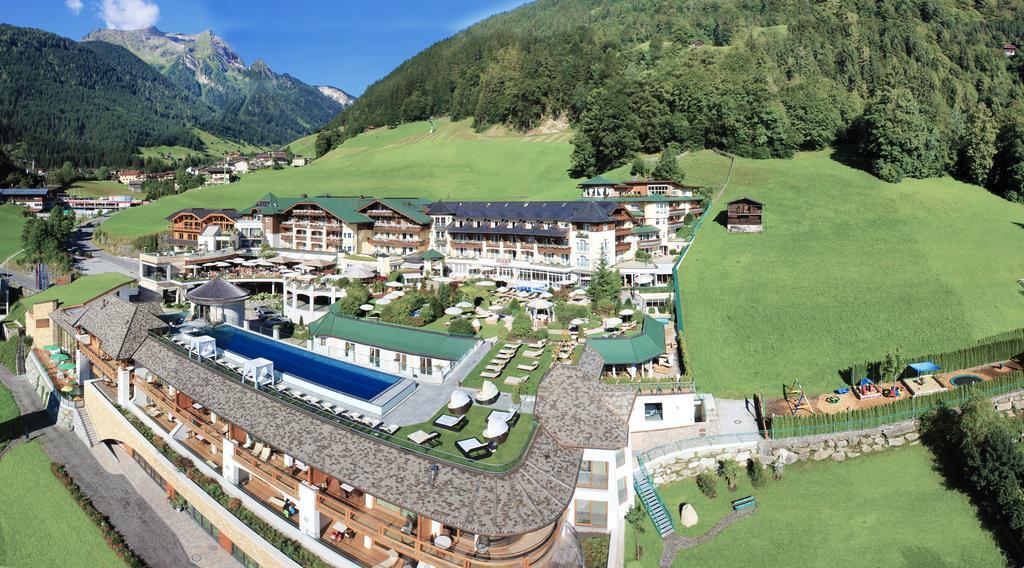 Stock Resort Finkenberg Extérieur photo