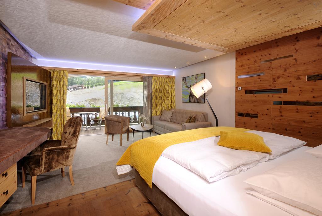 Stock Resort Finkenberg Extérieur photo